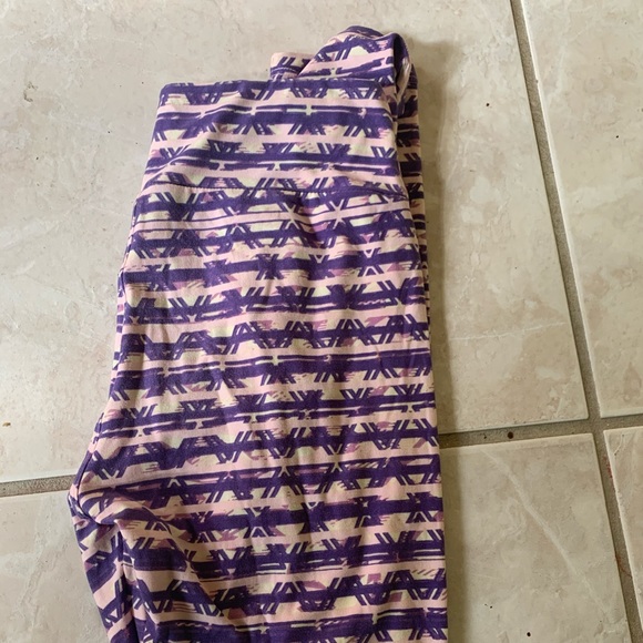 Os Lularoe Leggings Like New - Picture 4 of 5